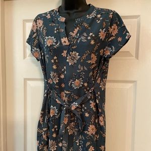 Full Moon Maternity top size XS